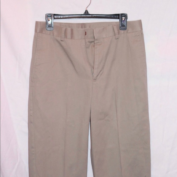 Pleated Stretch Ultimate Performance Chino Pants - Picture 3 of 4
